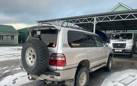 Toyota Land Cruiser 100 рестайлинг 2, 2003 год, 2 500 000 рублей, 4 фотография