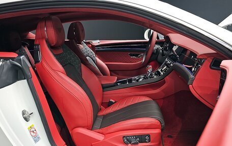 Bentley Continental GT III, 2021 год, 24 990 000 рублей, 11 фотография