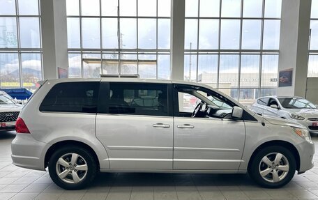 Volkswagen Routan, 2010 год, 1 999 000 рублей, 12 фотография