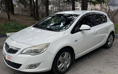 Opel Astra J, 2010 год, 845 000 рублей, 2 фотография