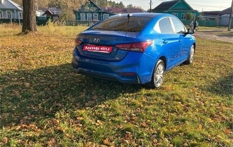 Hyundai Solaris II рестайлинг, 2017 год, 1 300 000 рублей, 4 фотография