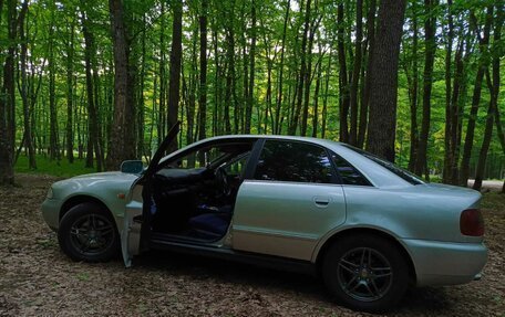 Audi A4, 1999 год, 365 000 рублей, 6 фотография