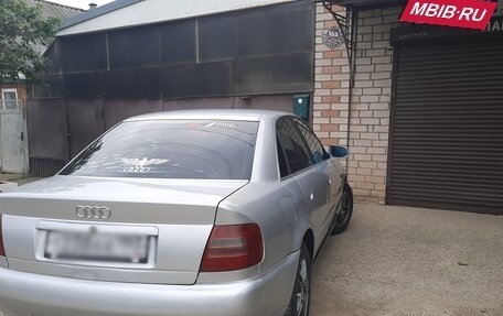 Audi A4, 1999 год, 365 000 рублей, 11 фотография