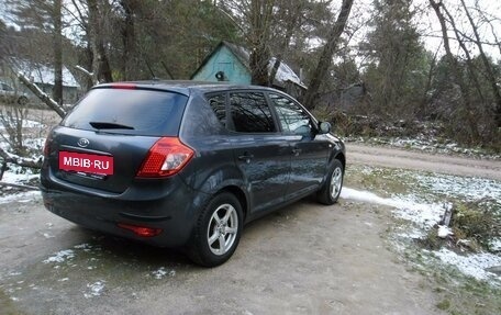 KIA cee'd I рестайлинг, 2011 год, 529 000 рублей, 2 фотография