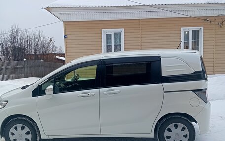 Honda Freed I, 2016 год, 1 400 000 рублей, 4 фотография