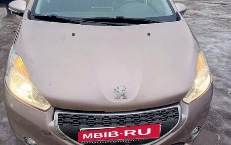 Peugeot 208 II, 2013 год, 710 000 рублей, 11 фотография