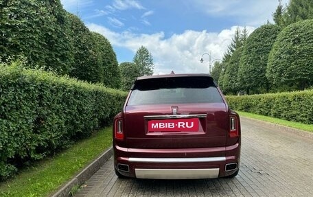 Rolls-Royce Cullinan, 2020 год, 43 000 000 рублей, 3 фотография