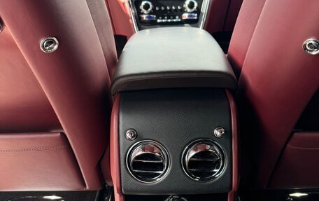 Rolls-Royce Cullinan, 2020 год, 43 000 000 рублей, 8 фотография