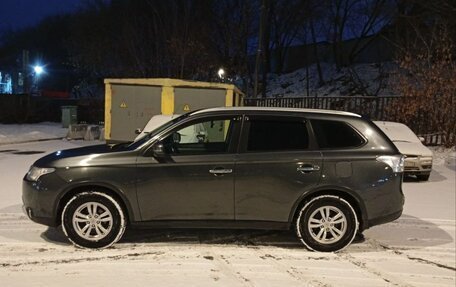 Mitsubishi Outlander III рестайлинг 3, 2014 год, 1 610 000 рублей, 5 фотография