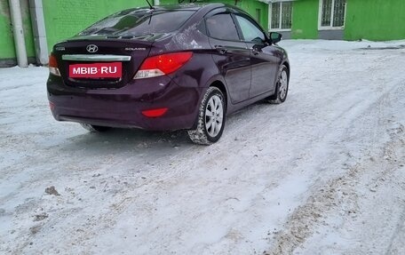 Hyundai Solaris II рестайлинг, 2011 год, 820 000 рублей, 5 фотография