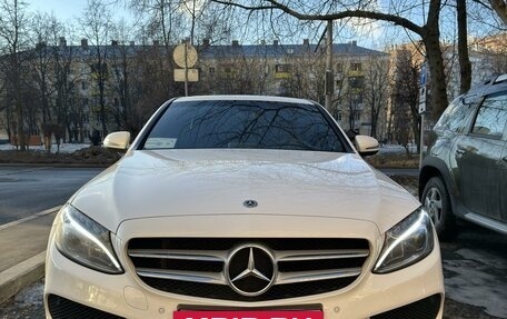 Mercedes-Benz C-Класс, 2017 год, 2 400 000 рублей, 4 фотография