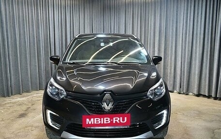 Renault Kaptur I рестайлинг, 2018 год, 1 388 000 рублей, 5 фотография