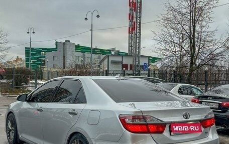 Toyota Camry, 2017 год, 3 000 000 рублей, 2 фотография