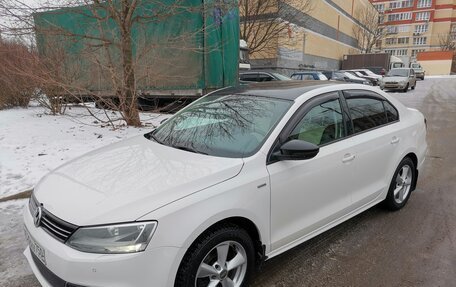 Volkswagen Jetta VI, 2013 год, 1 290 000 рублей, 3 фотография