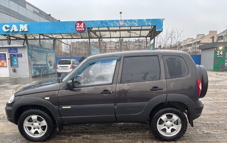 Chevrolet Niva I рестайлинг, 2015 год, 719 000 рублей, 5 фотография