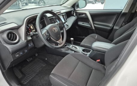 Toyota RAV4, 2017 год, 2 780 000 рублей, 8 фотография