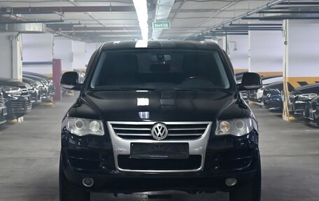 Volkswagen Touareg III, 2008 год, 995 000 рублей, 2 фотография