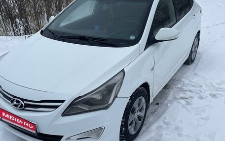 Hyundai Solaris II рестайлинг, 2016 год, 600 000 рублей, 2 фотография