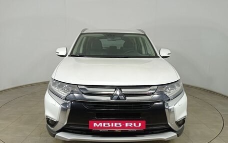 Mitsubishi Outlander III рестайлинг 3, 2016 год, 1 990 000 рублей, 2 фотография