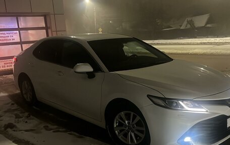 Toyota Camry, 2020 год, 2 550 000 рублей, 1 фотография