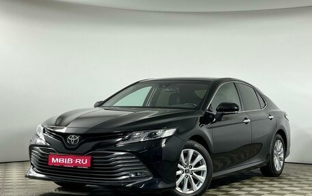 Toyota Camry, 2019 год, 3 250 000 рублей, 1 фотография