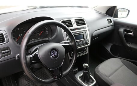 Volkswagen Polo VI (EU Market), 2015 год, 995 000 рублей, 9 фотография