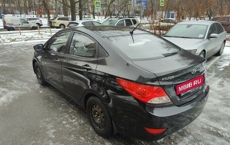 Hyundai Solaris II рестайлинг, 2011 год, 850 000 рублей, 9 фотография