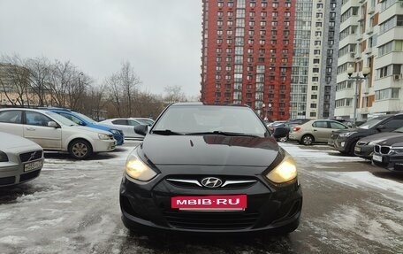 Hyundai Solaris II рестайлинг, 2011 год, 850 000 рублей, 2 фотография