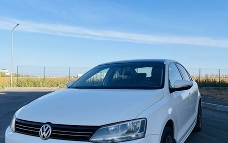 Volkswagen Jetta VI, 2013 год, 1 180 000 рублей, 1 фотография