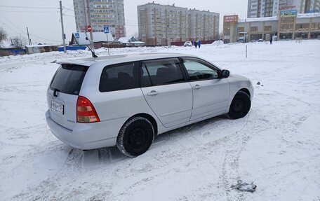 Toyota Corolla, 2003 год, 715 000 рублей, 4 фотография