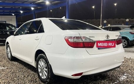 Toyota Camry, 2017 год, 2 299 000 рублей, 2 фотография