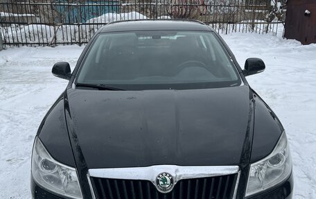 Skoda Octavia, 2011 год, 1 020 000 рублей, 2 фотография