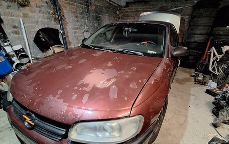 Opel Omega B, 1994 год, 80 000 рублей, 1 фотография