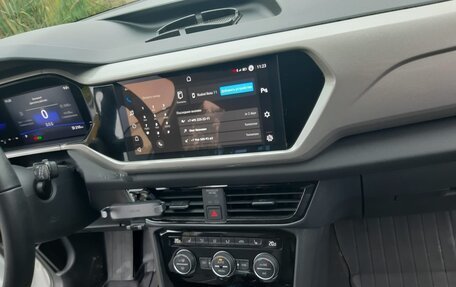 Volkswagen Taos, 2021 год, 2 950 000 рублей, 11 фотография