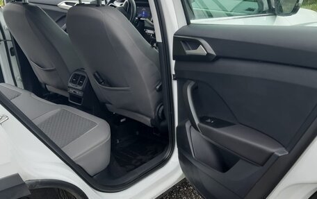 Volkswagen Taos, 2021 год, 2 950 000 рублей, 8 фотография