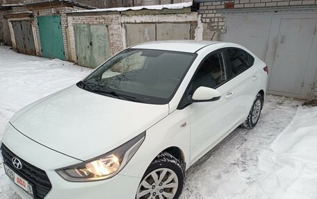 Hyundai Solaris II рестайлинг, 2017 год, 1 395 000 рублей, 7 фотография