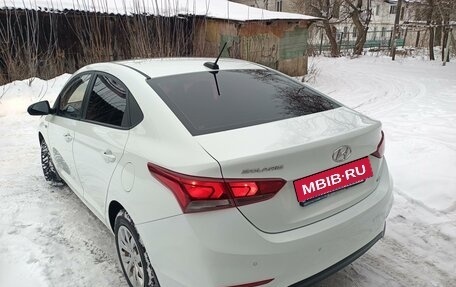 Hyundai Solaris II рестайлинг, 2017 год, 1 395 000 рублей, 4 фотография