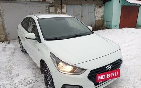 Hyundai Solaris II рестайлинг, 2017 год, 1 395 000 рублей, 8 фотография