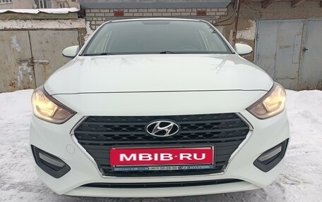 Hyundai Solaris II рестайлинг, 2017 год, 1 395 000 рублей, 12 фотография