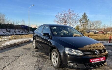 Volkswagen Jetta VI, 2014 год, 1 235 000 рублей, 2 фотография