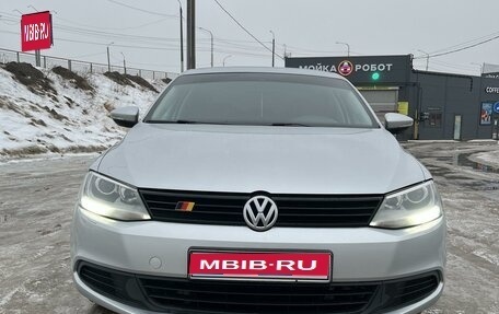 Volkswagen Jetta VI, 2013 год, 1 169 000 рублей, 1 фотография