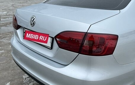 Volkswagen Jetta VI, 2013 год, 1 169 000 рублей, 23 фотография