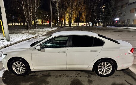 Volkswagen Passat B8 рестайлинг, 2017 год, 1 900 000 рублей, 7 фотография