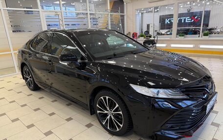 Toyota Camry, 2020 год, 3 200 000 рублей, 3 фотография