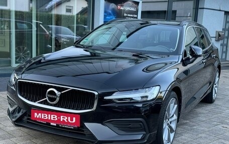 Volvo V60 II, 2021 год, 3 350 000 рублей, 2 фотография