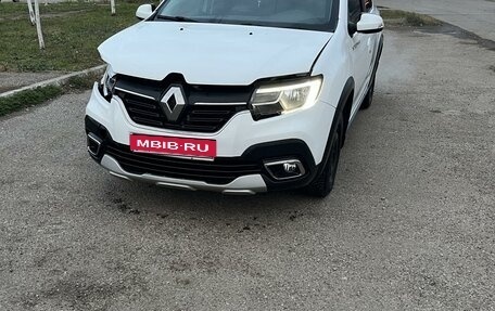 Renault Logan II, 2021 год, 875 000 рублей, 1 фотография