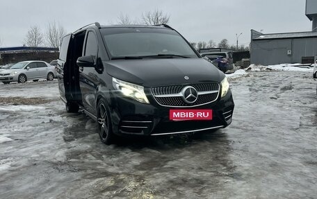 Mercedes-Benz V-Класс, 2021 год, 9 000 000 рублей, 13 фотография