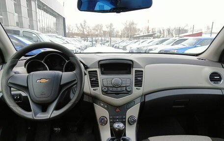 Chevrolet Cruze II, 2012 год, 720 000 рублей, 10 фотография