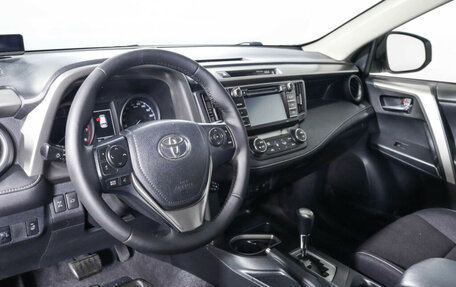 Toyota RAV4, 2016 год, 2 700 004 рублей, 14 фотография