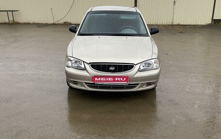 Hyundai Accent II, 2004 год, 330 000 рублей, 2 фотография